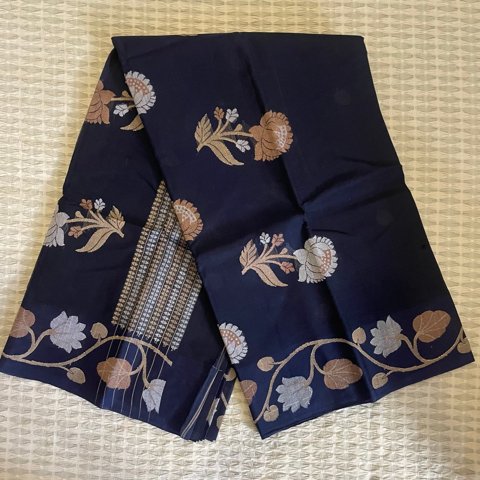 Lotus Bloom Jamdani